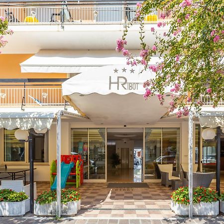Hotel Ribot Rimini Buitenkant foto