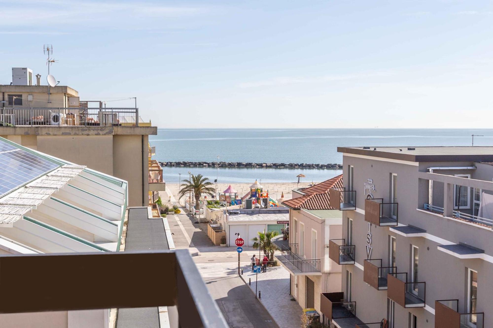 Hotel Ribot Rimini Buitenkant foto
